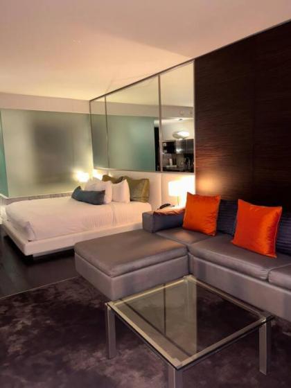 Amazing view 18th floor at Palms place Las Vegas - image 6