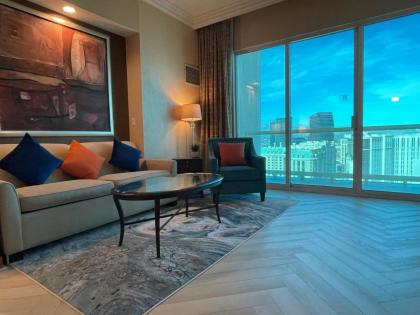 SIGNATURE MGM TOP 38th FLOOR PENTHOUSE BEST DELUXE BALONY STRIP VIEW SUITE NO RESORT FEE FREE VALET SHORTEST WALK 2 MGM - image 20