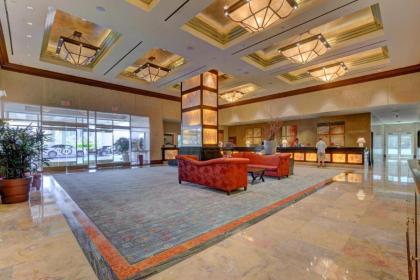 Lucky Gem Luxury Suite MGM Signature Balcony Strip View 1607 - image 11