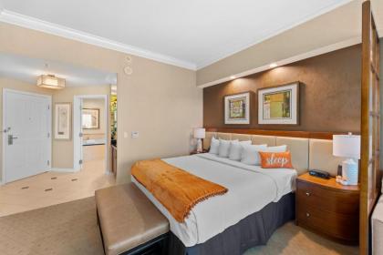Lucky Gem Luxury Suite MGM Signature Balcony Strip View 1607 - image 17