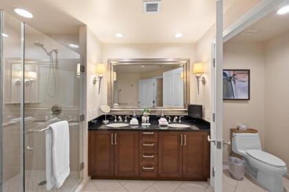 Lucky Gem Luxury Suite MGM Signature Strip View 509 - image 29