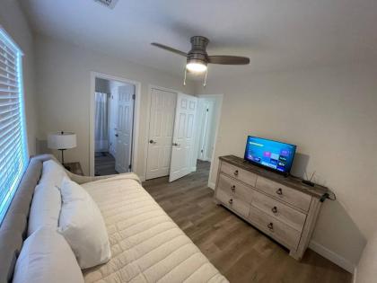Welcome to Your Las Vegas Dream! Perfect Retreat! - image 19