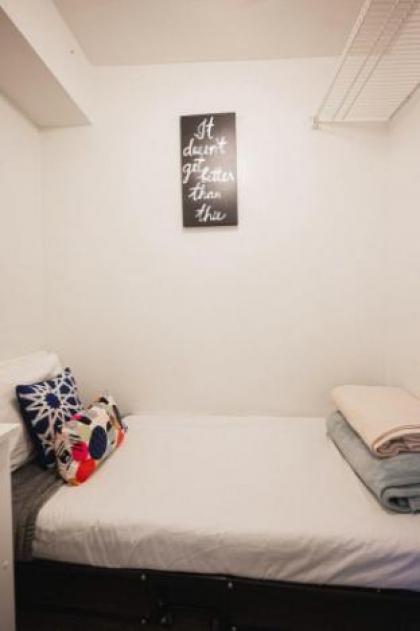 Stay Together Suites 1Bd1BA Apartment - image 13