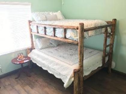 Country Comfort - image 7