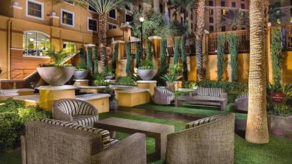 Las Vegas! Mediterranean Style Vacation Retreat
