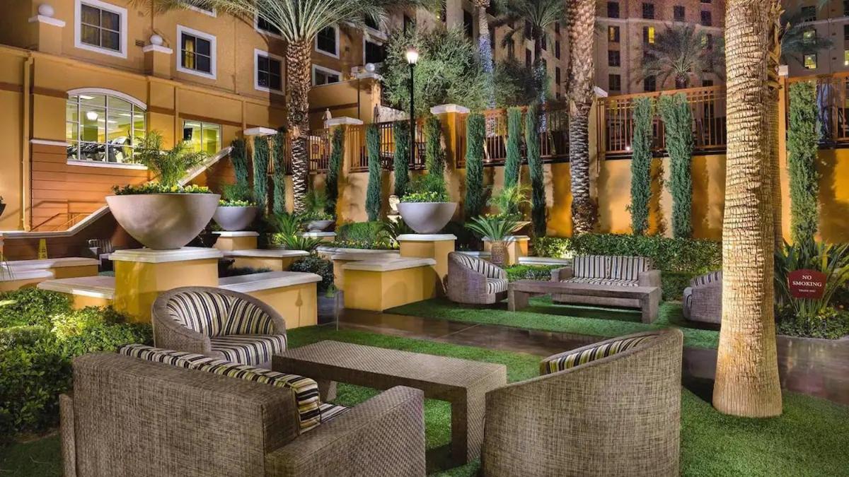 Las Vegas! Mediterranean Style Vacation Retreat - main image