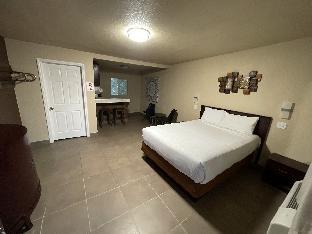 Perfect Inn Motel - image 3