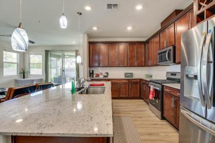 Las Vegas Vacation Rental Private Patio and Yard - image 10