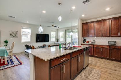Las Vegas Vacation Rental Private Patio and Yard - image 12