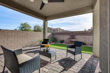 Las Vegas Vacation Rental Private Patio and Yard - image 25