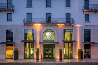DoubleTree by Hilton Lisbon Fontana Park - image 17