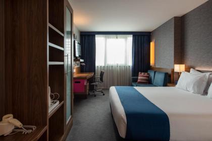 Holiday Inn Express Lisbon Airport - image 19