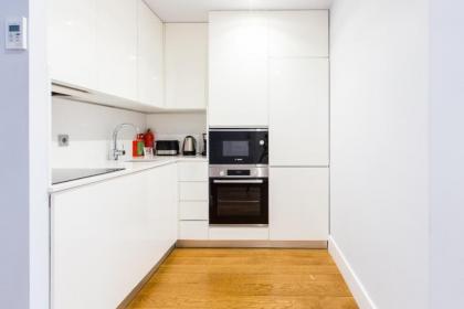 Your Home in Palácio do Bairro Alto - image 11