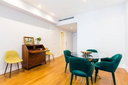 Your Home in Palácio do Bairro Alto - image 8