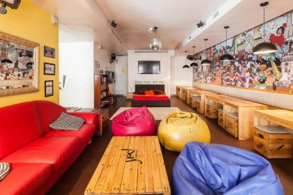 Yes Lisbon Hostel - image 1