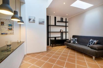 Cosy Lisbon’s flat - image 8