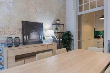 LovelyStay - 3 Bedroom Downtown Wonderwall - image 11