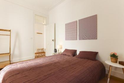 Charming Avenida by Homing - image 2