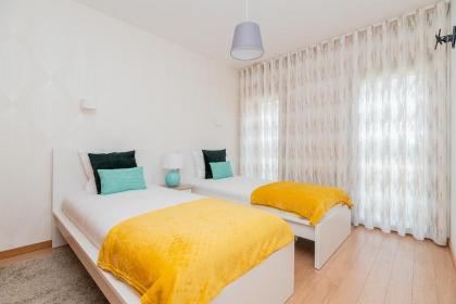 Modern deco apartment with balcony - image 15