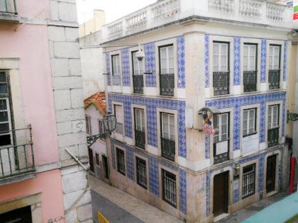 Gorgeous Bairro Alto - image 16