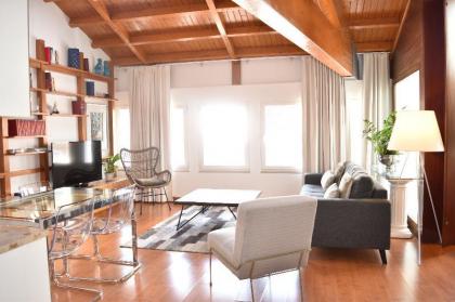 The Príncipe Real Lisbon Apartment