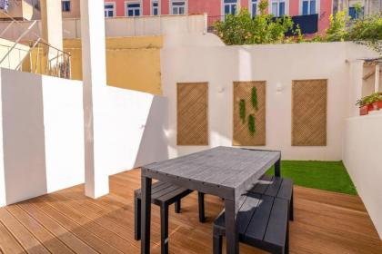 1bd Industrial-Styled Home in Lisbon by GuestReady - image 16