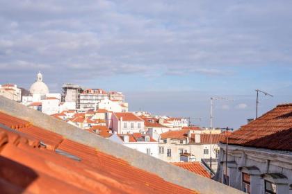 Attic with Panoramic River Views - image 17