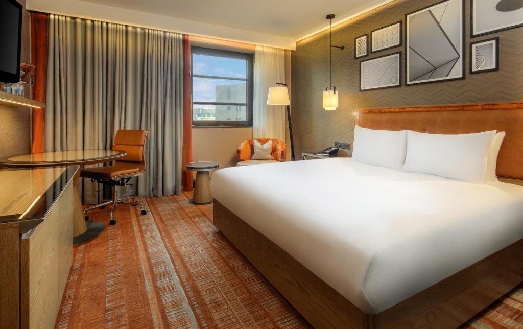 Hilton London Tower Bridge - main image