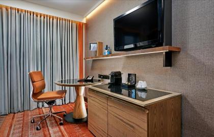 Hilton London Tower Bridge - image 17
