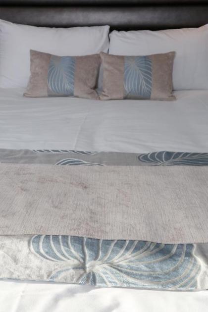 DoubleTree By Hilton London - Chelsea - image 16