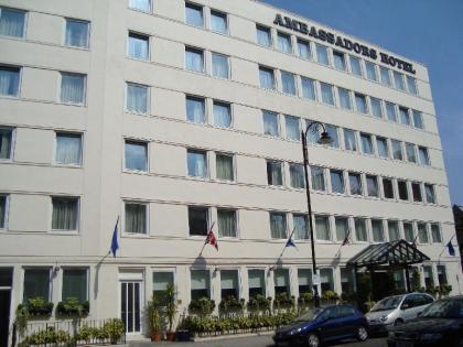 Ambassadors Hotel - image 12