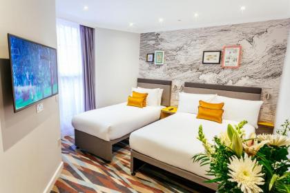 Oliver Plaza Hotel - image 1