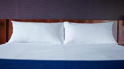 Holiday Inn Express London Victoria - image 13