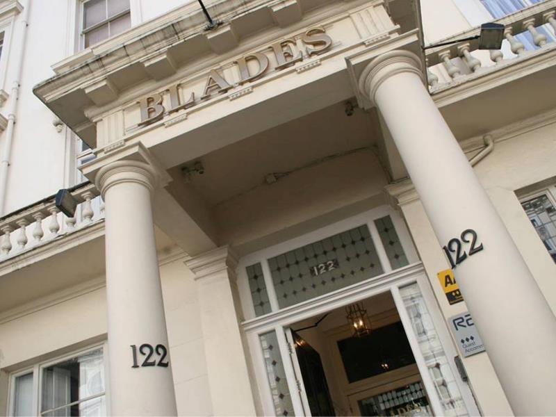 Blades Hotel - main image