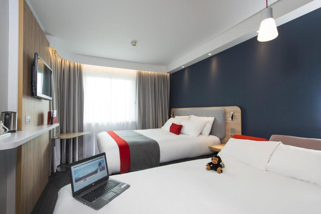 Holiday Inn Express London-Hammersmith - image 5