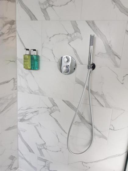 Euston Square Hotel - image 4