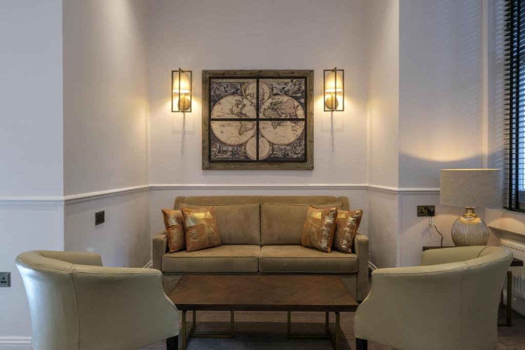 Collingham Serviced Apartments - image 2