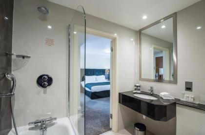 Holiday Inn London - Kensington High St. - image 10