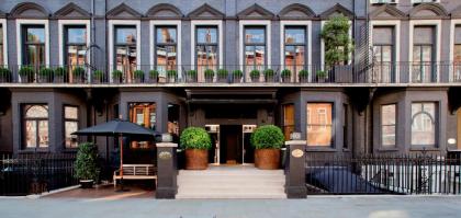 Blakes Hotel - image 1