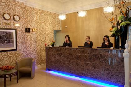 Park Grand Paddington Court - image 7
