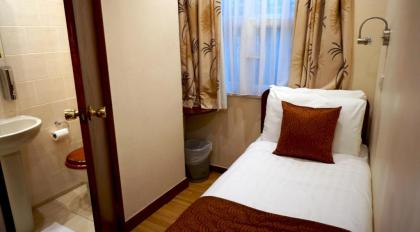 La Gaffe - Bed and Breakfast - image 19