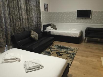 Paddington Apartments - image 14