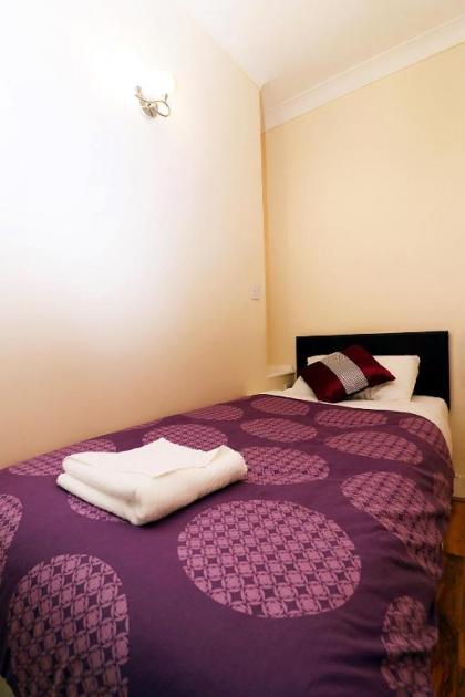 Kings Cross Hotel London - image 8