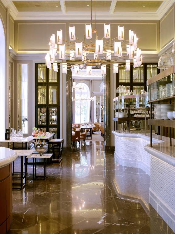 Corinthia Hotel London - image 4