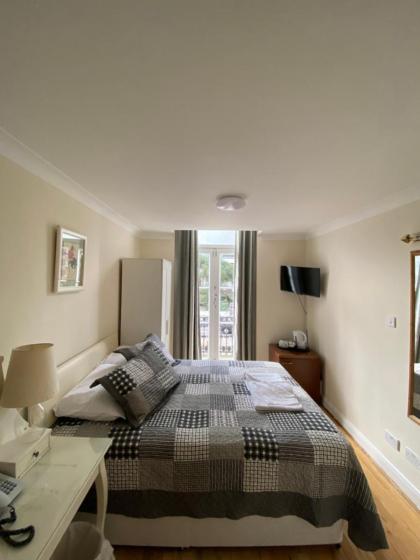 Haven Hotel - image 29