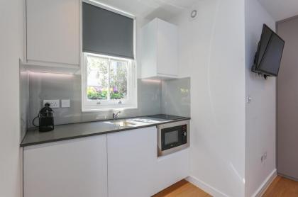 Inverness Terrace Serviced Apartments - image 23