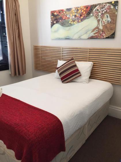 Dockside Hotel - image 22