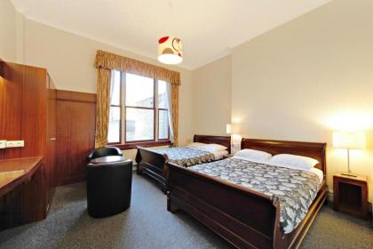 London Visitors Hotel - image 30