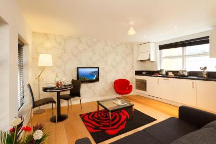Crane Court by City2Stay - image 5