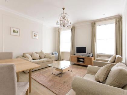 17 Hertford Street - image 18